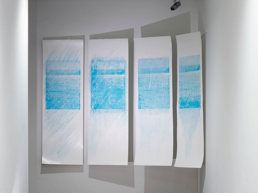 【測鉛をおろす　中桐聡美/山田真美 二人展】の写真